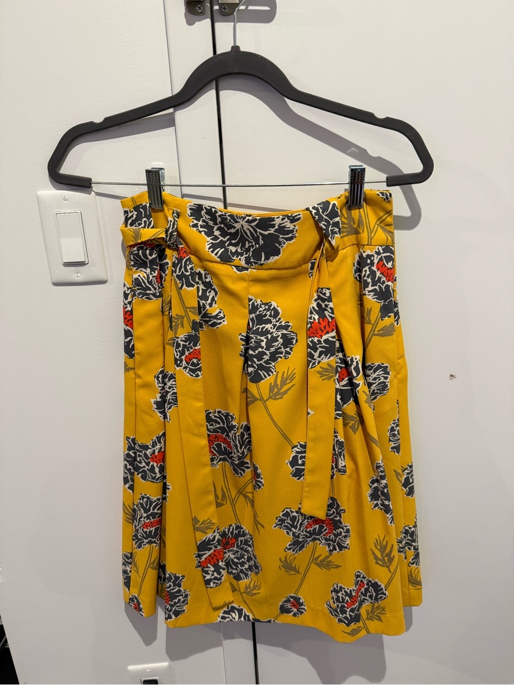 Banana Republic Mustard Floral Tie-Waist A-Line Skirt Size 00P